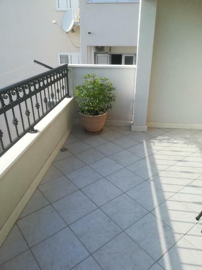 Baska Voda - Apartmani Vesna Екстериор снимка