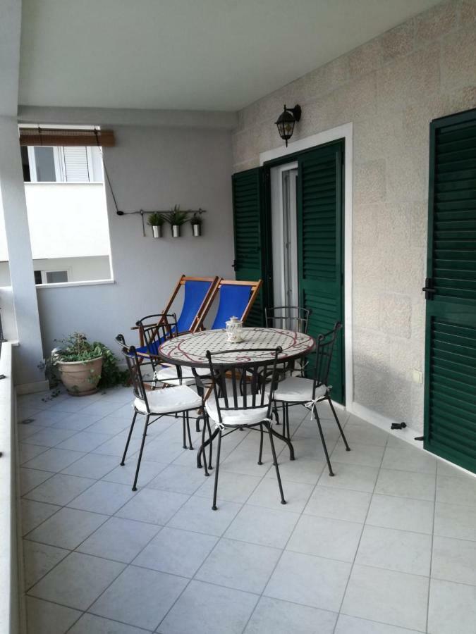 Baska Voda - Apartmani Vesna Екстериор снимка